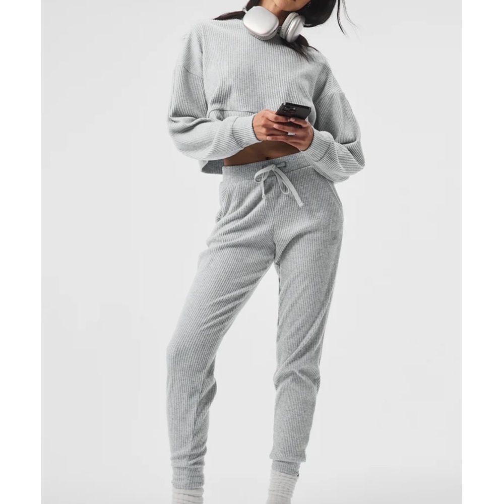 Alo Yoga Muse Hoodie and Sweatpants set, heather grey, size S